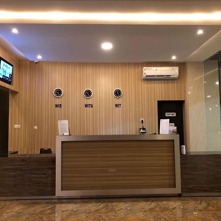 Kirei Hotel Bantaeng Ngoại thất bức ảnh
