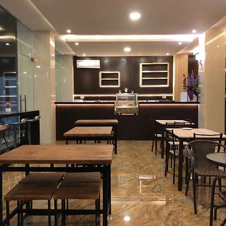 Kirei Hotel Bantaeng Ngoại thất bức ảnh