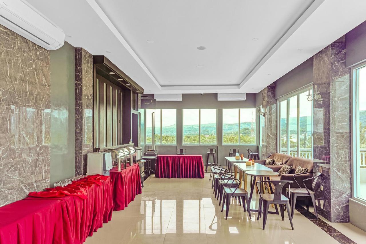 Kirei Hotel Bantaeng Ngoại thất bức ảnh