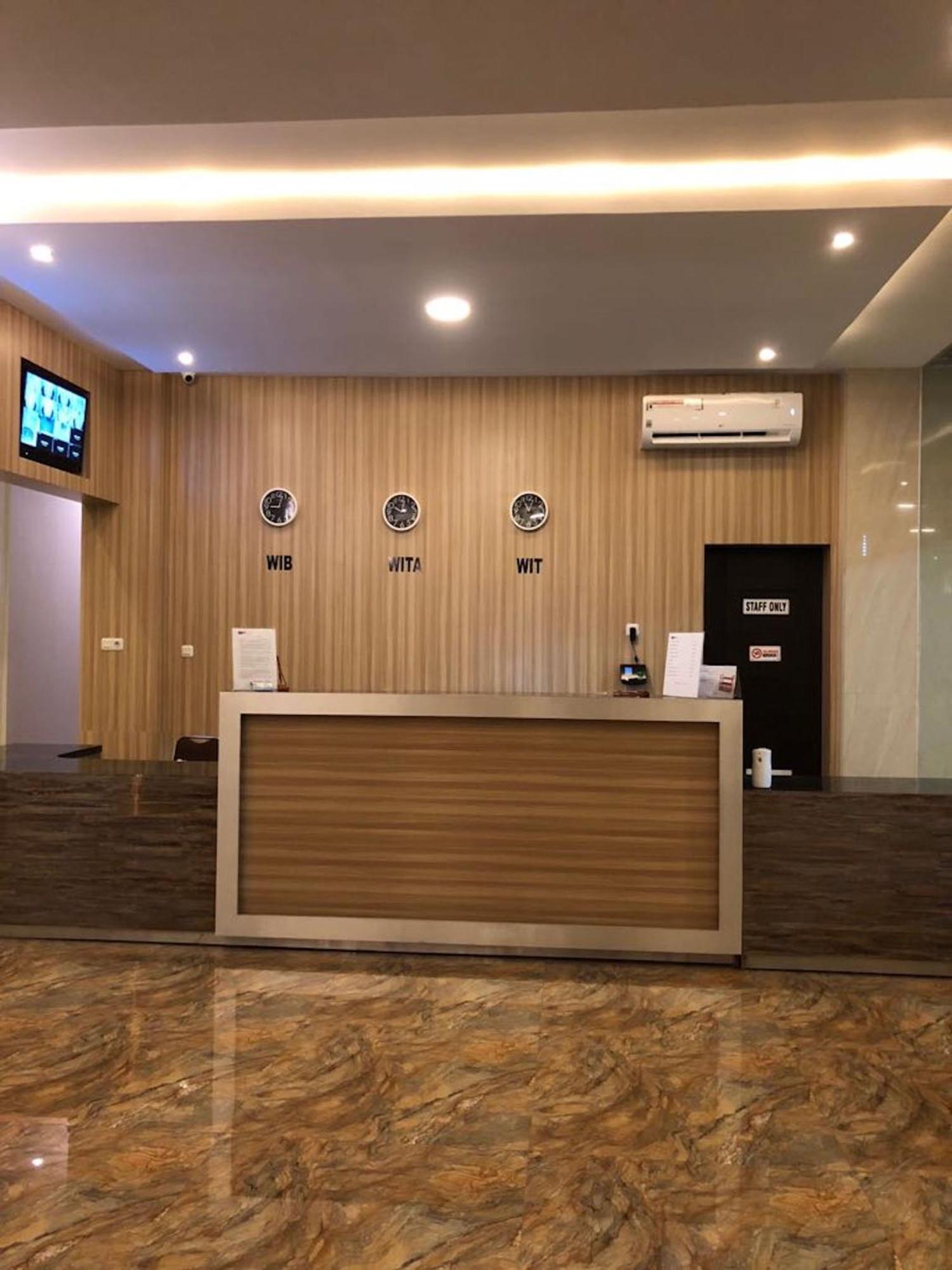 Kirei Hotel Bantaeng Ngoại thất bức ảnh