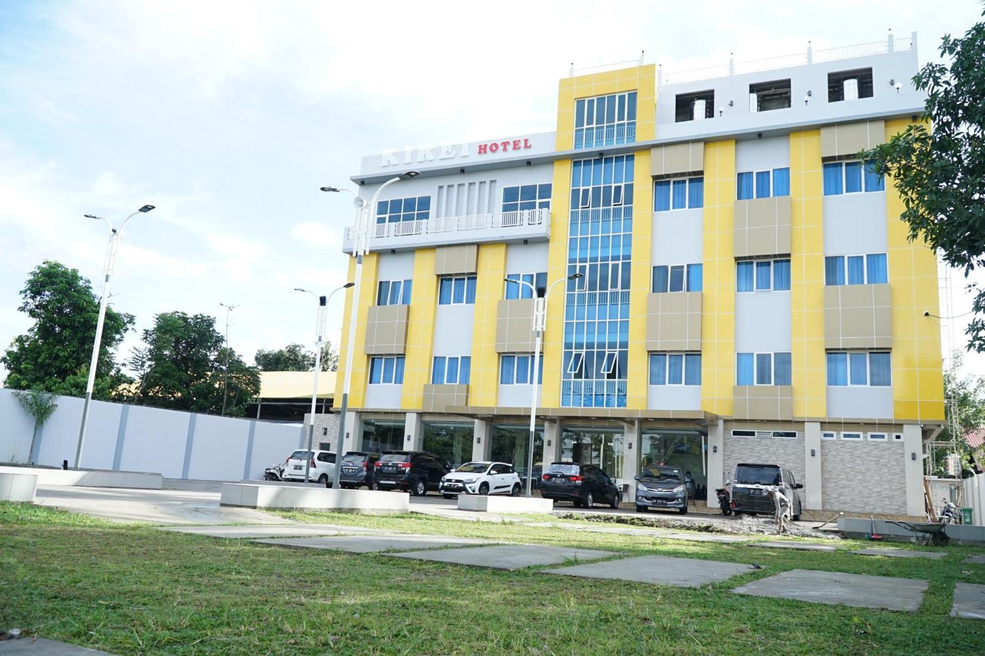 Kirei Hotel Bantaeng Ngoại thất bức ảnh