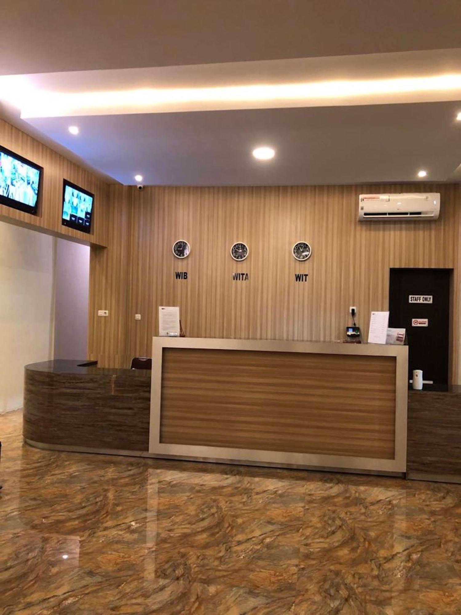 Kirei Hotel Bantaeng Ngoại thất bức ảnh